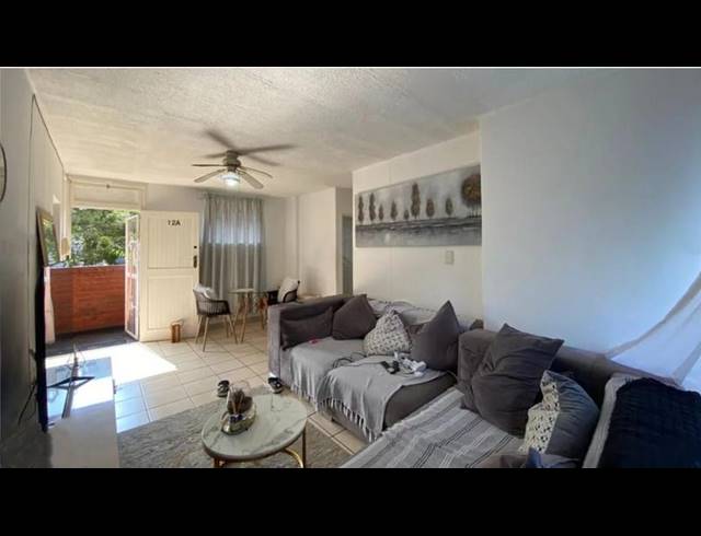 2 BEDROOM APARTMENT FOR SALE IN GLENWOOD